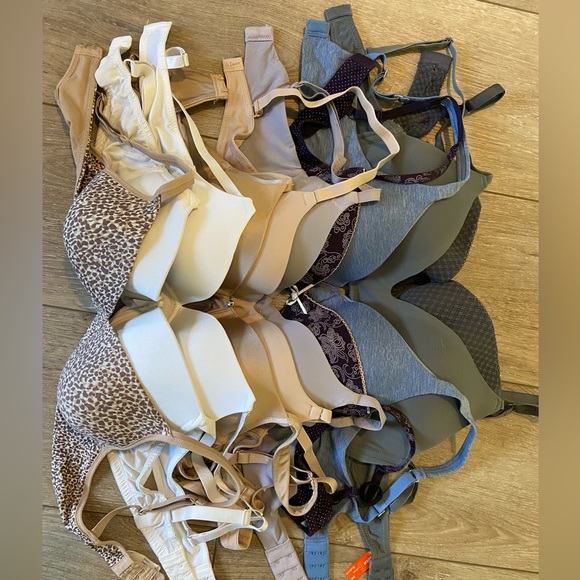 Bras - Picture 1 of 1